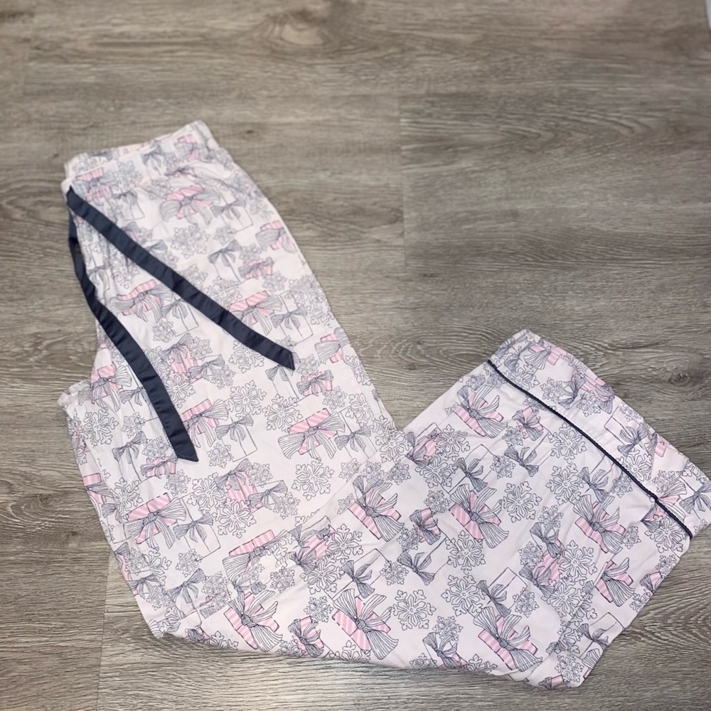 Pajama Set - Picture 3 of 5